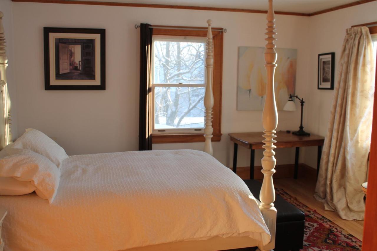 Maison Sherman's House Bed & Breakfast *
