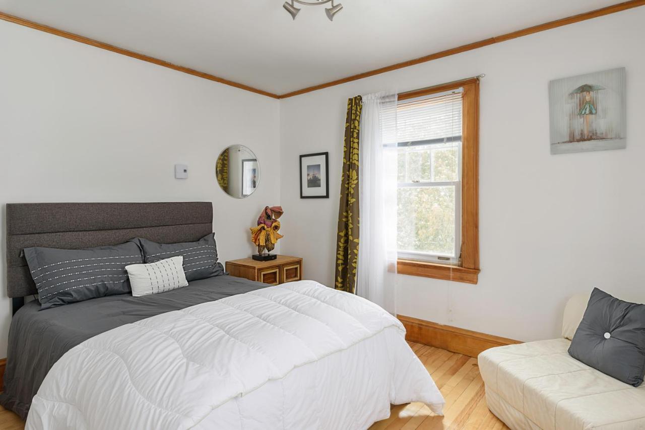 Maison Sherman's House Bed & Breakfast